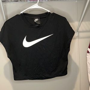 Nike Crop Top